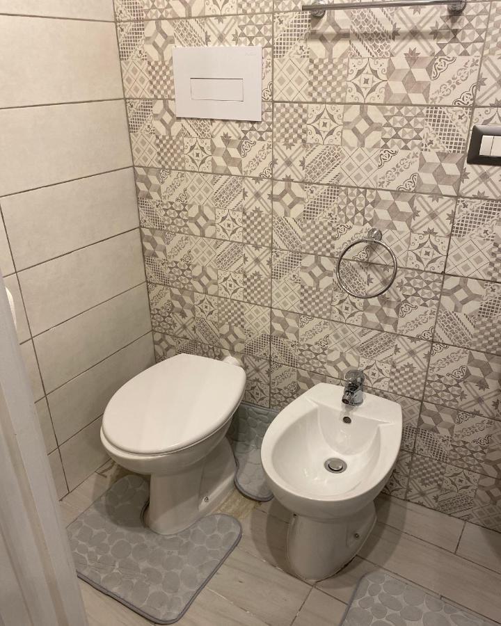 דירות נאפולי Ropelli Santa Chiara מראה חיצוני תמונה